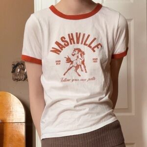 Old Navy White and Rust Horse Graphic Tee